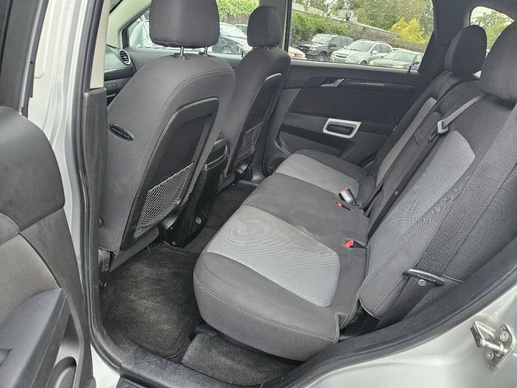 Used 2015 Chevrolet Captiva Sport LS FWD image 13