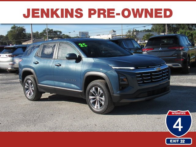 Used 2025 Chevrolet Equinox LT w/ Safety and Technology Package image 1