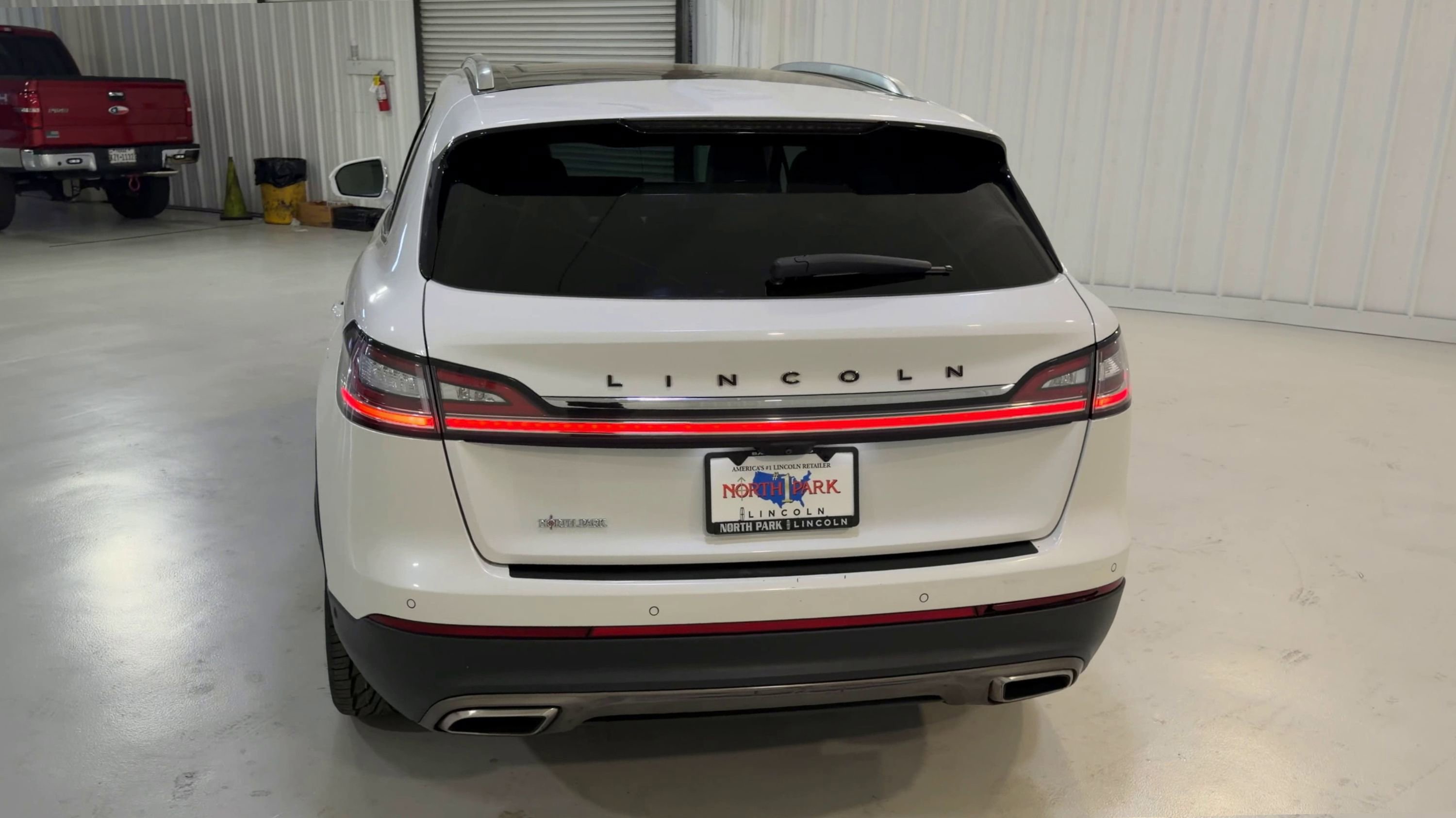 Used 2022 Lincoln Nautilus Black Label AWD/4WD image 8