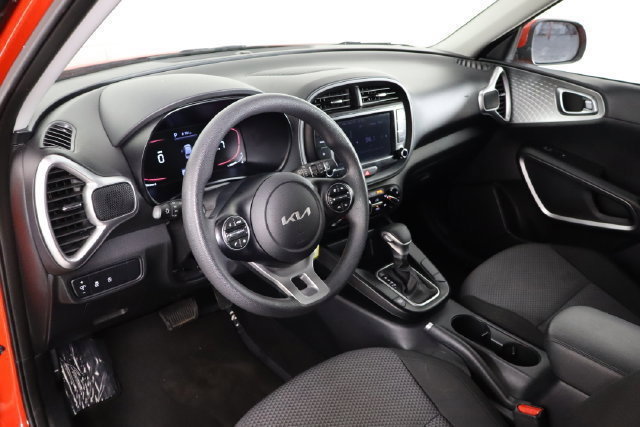 Used 2024 Kia Soul LX w/ Option Group 015 FWD image 26