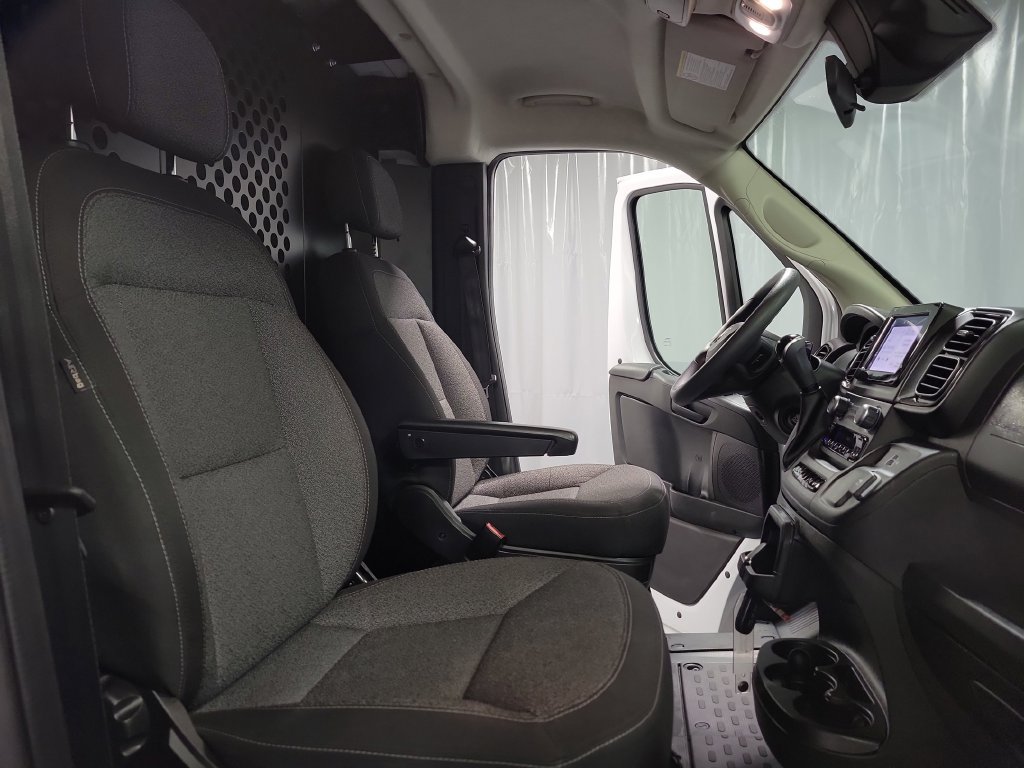 Used 2025 RAM ProMaster 2500 w/ U-Haul Equipment Group FWD image 35