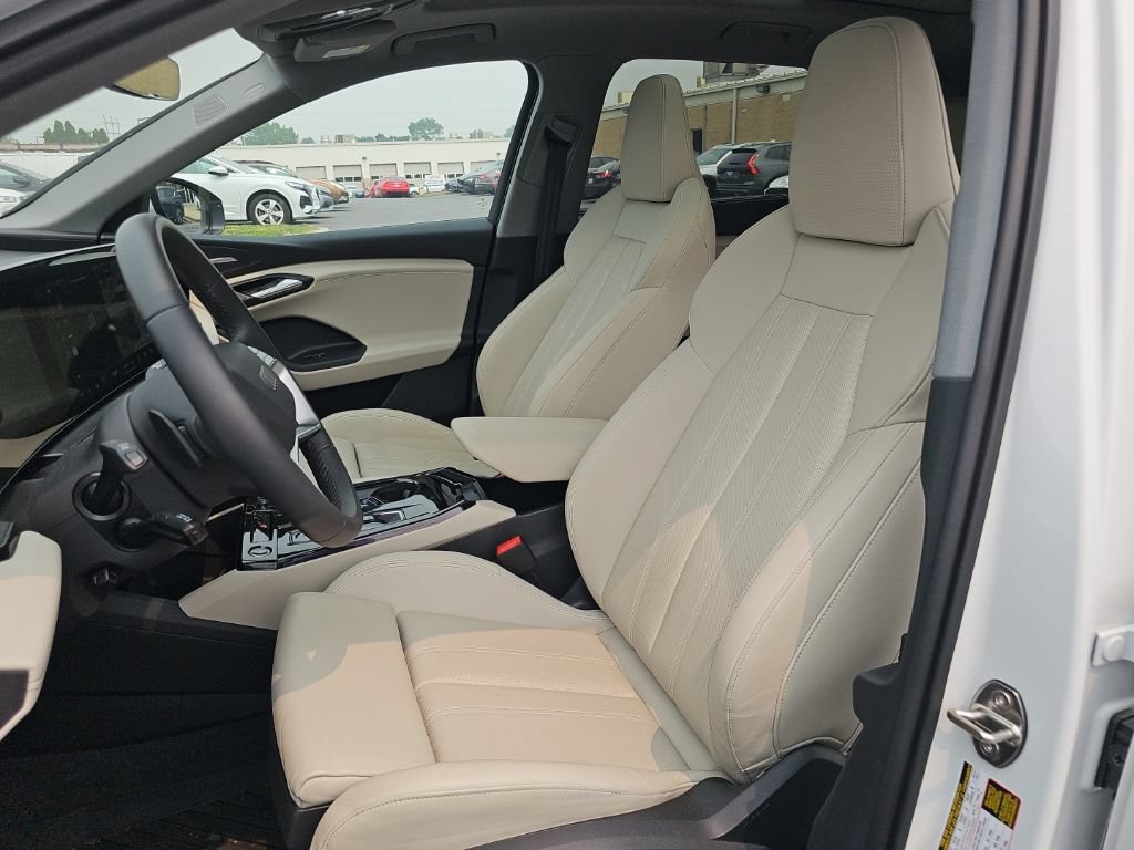 Certified 2025 Audi Q6 e-tron Premium Plus w/ Premium Plus AWD/4WD image 3