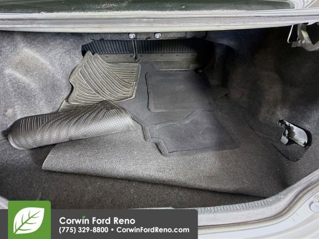 Used 2012 Toyota Camry SE image 22