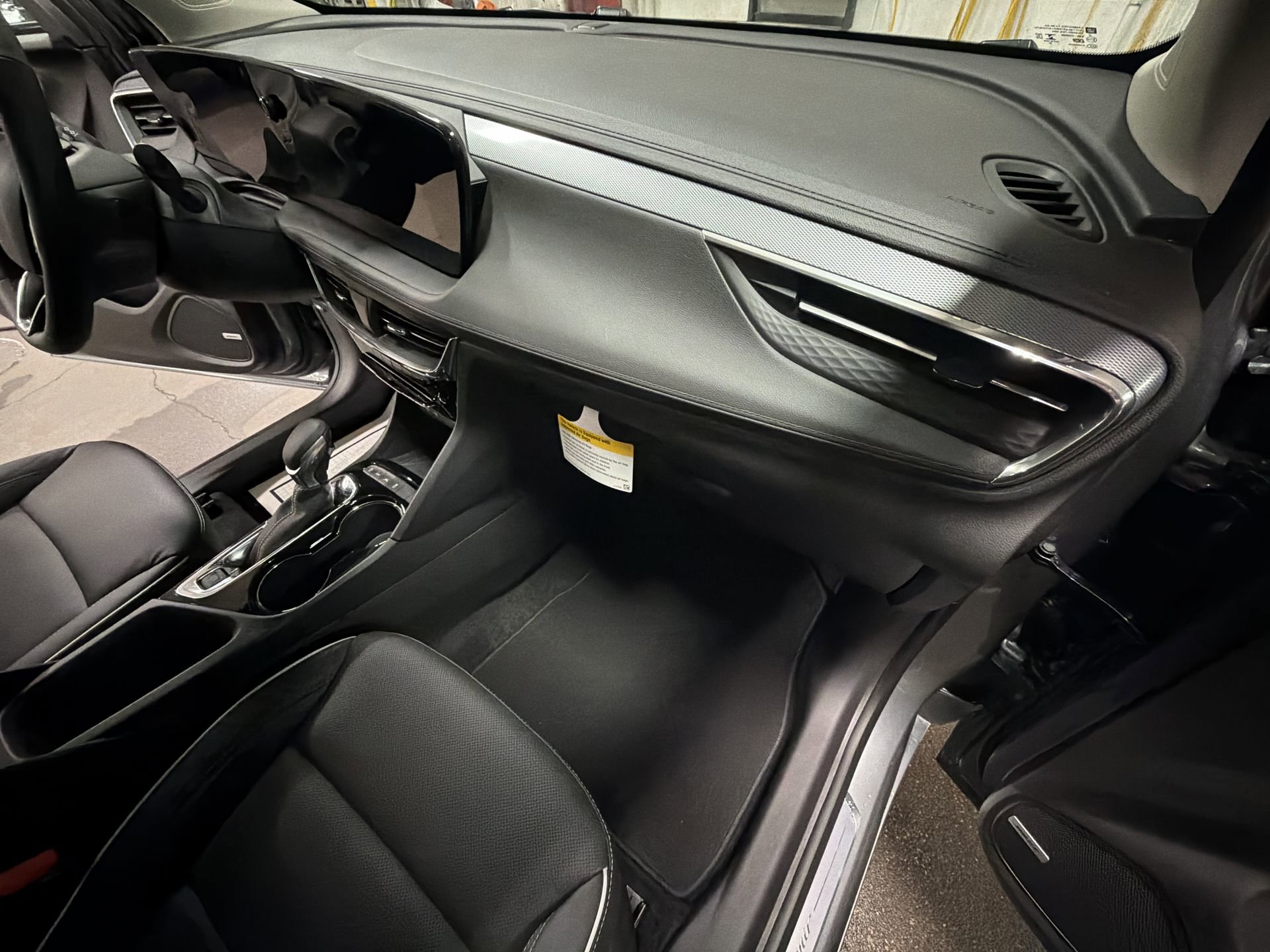 New 2026 Buick Encore GX Avenir w/ Avenir Technology Package image 28
