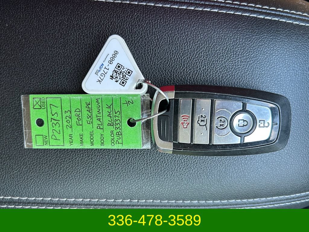 Used 2023 Ford Escape Platinum AWD/4WD image 27