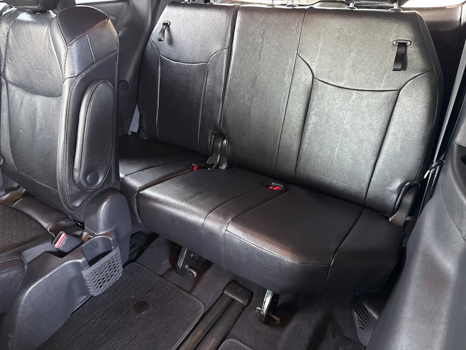 Used 2025 Toyota Sienna Platinum FWD image 15