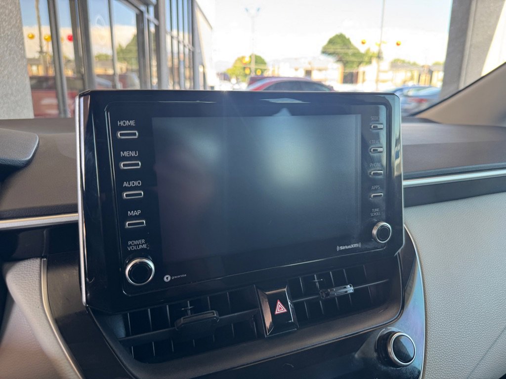 Used 2021 Toyota Corolla LE w/ Carpet Mat Package (TMS) image 12