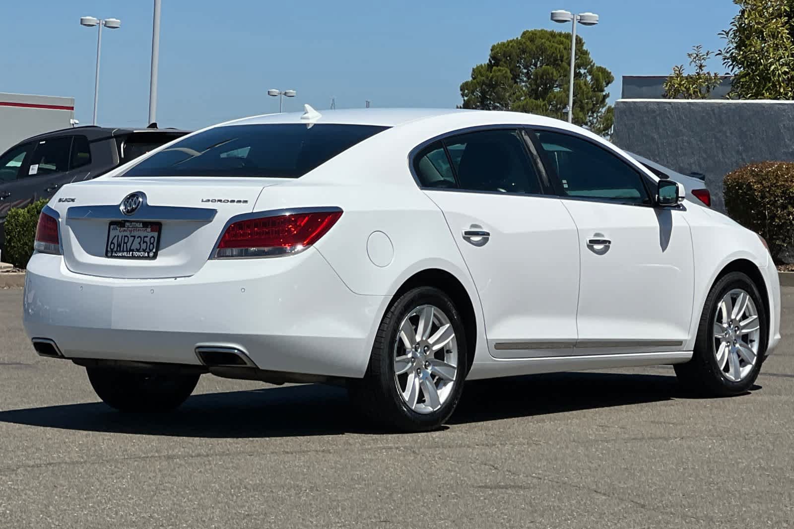 Used 2013 Buick LaCrosse Leather FWD video 2