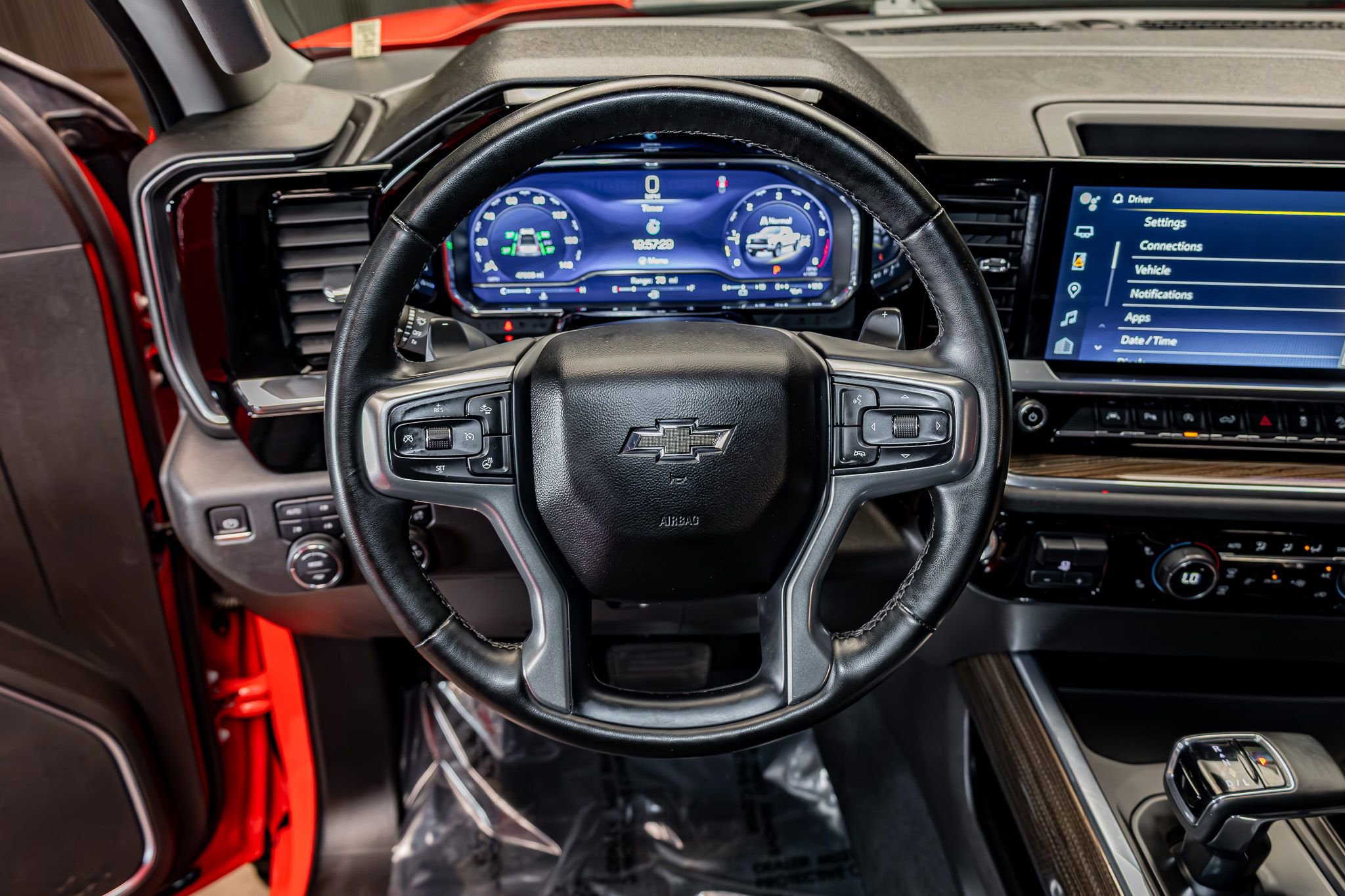 Used 2023 Chevrolet Silverado 1500 LT Trail Boss w/ LT Trail Boss Premium Package image 16