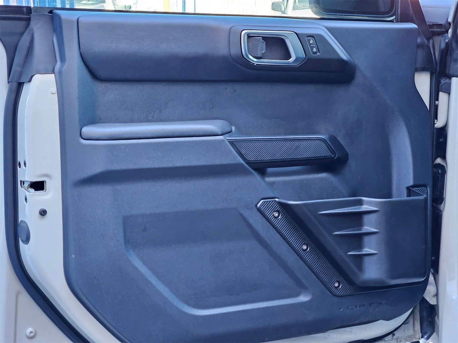 Certified 2025 Ford Bronco Badlands image 10