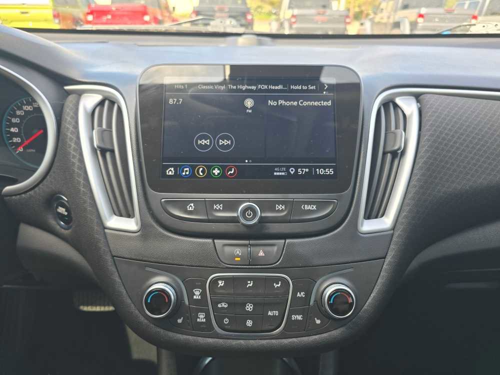 Used 2024 Chevrolet Malibu LT w/ Midnight Edition FWD image 12
