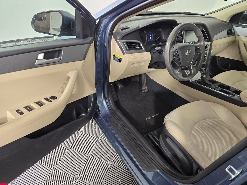 Used 2016 Hyundai Sonata SE FWD image 19