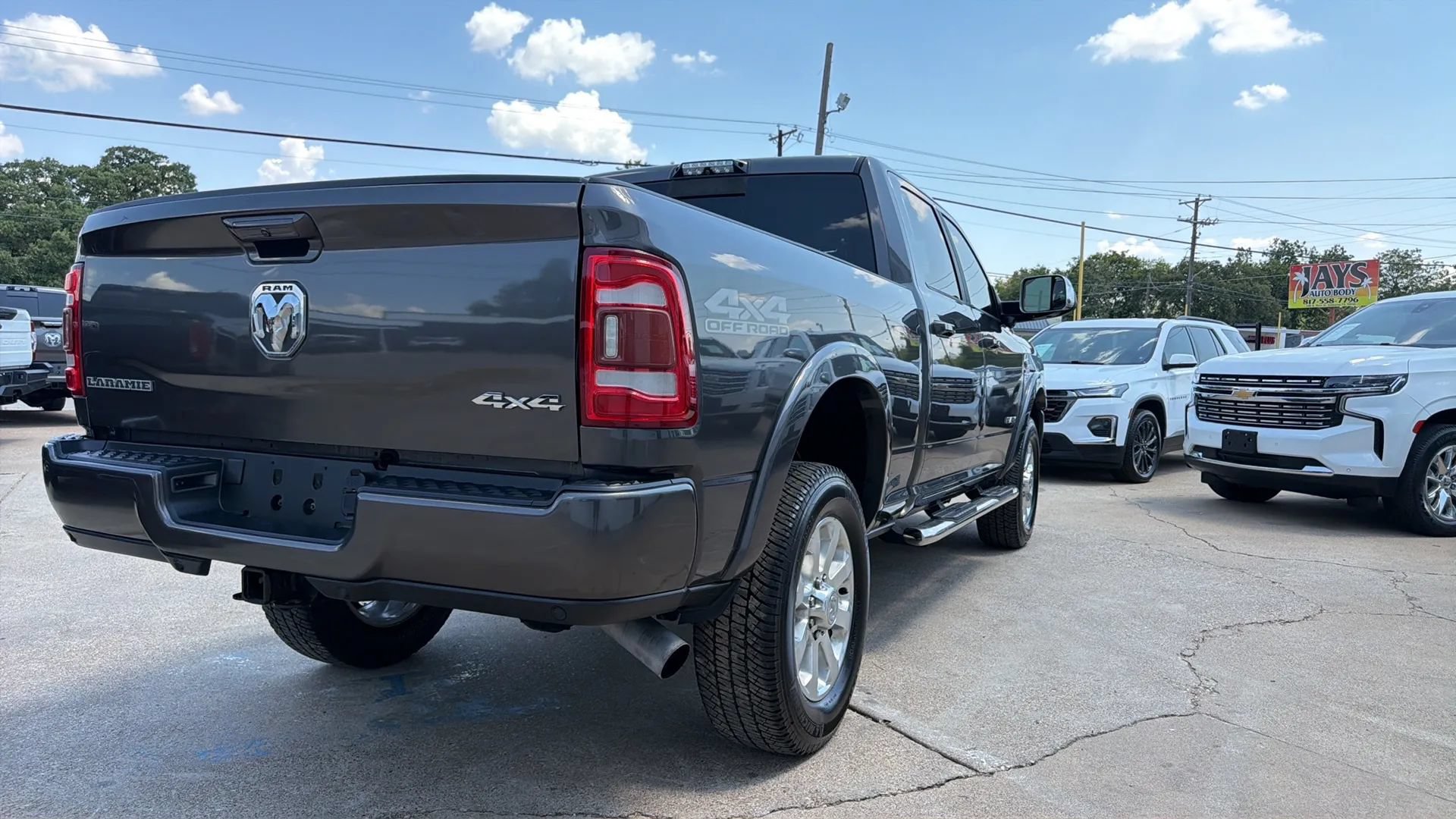 Used 2019 RAM 2500 Laramie AWD/4WD image 3