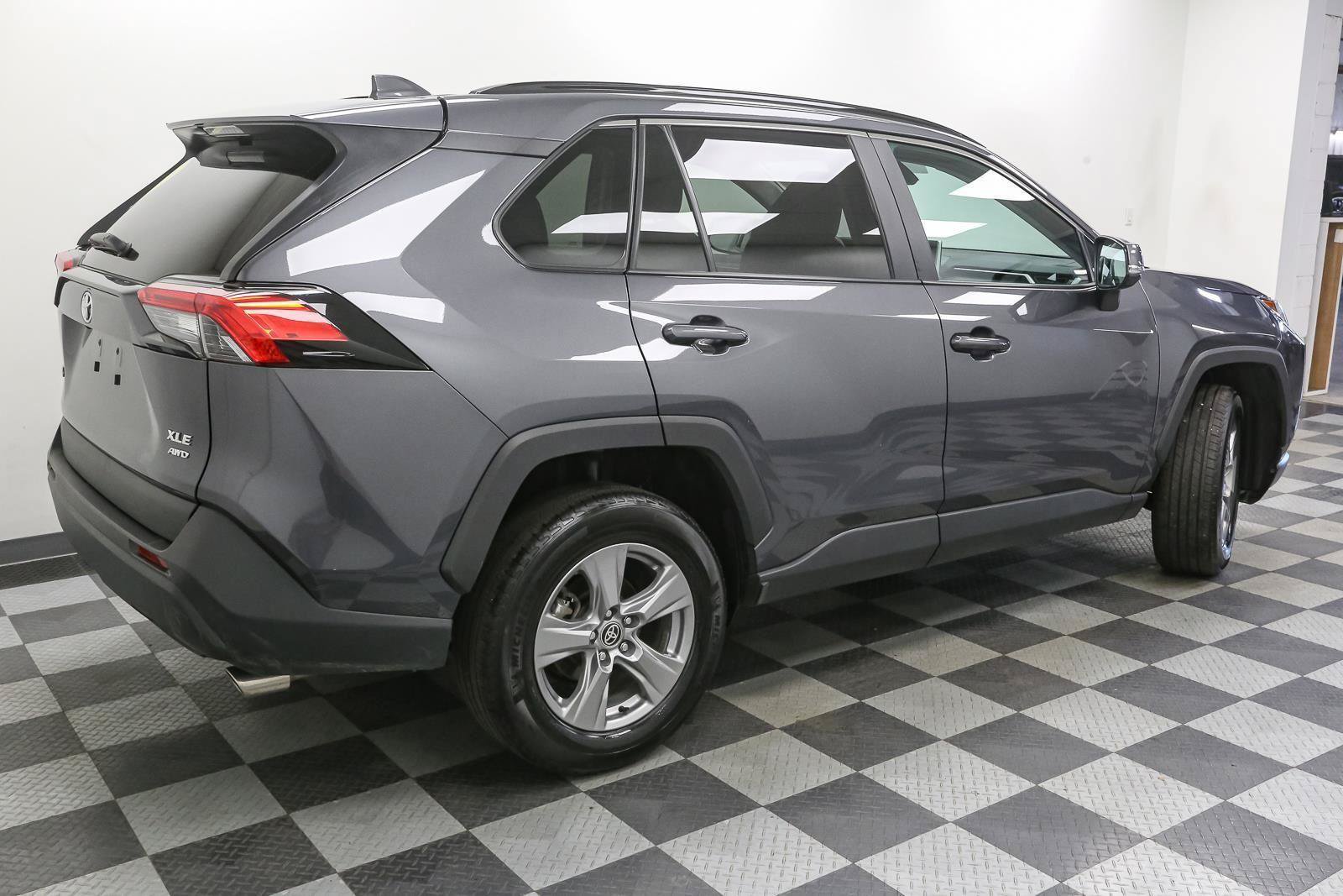 Certified 2025 Toyota RAV4 XLE AWD/4WD image 9