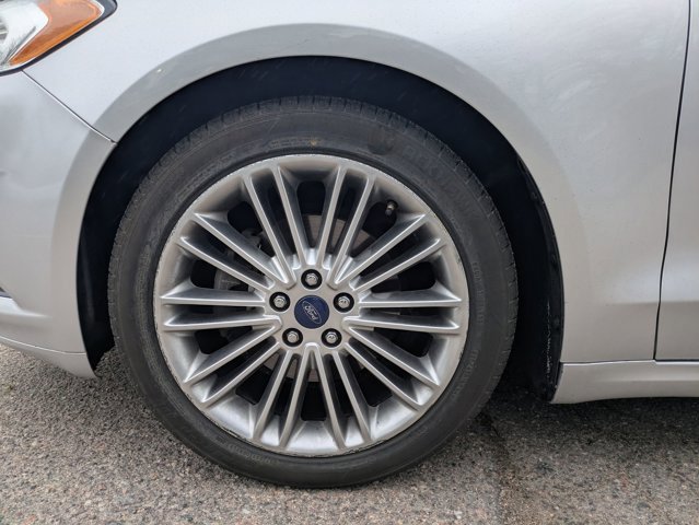 Used 2015 Ford Fusion SE w/ Equipment Group 202A FWD image 18