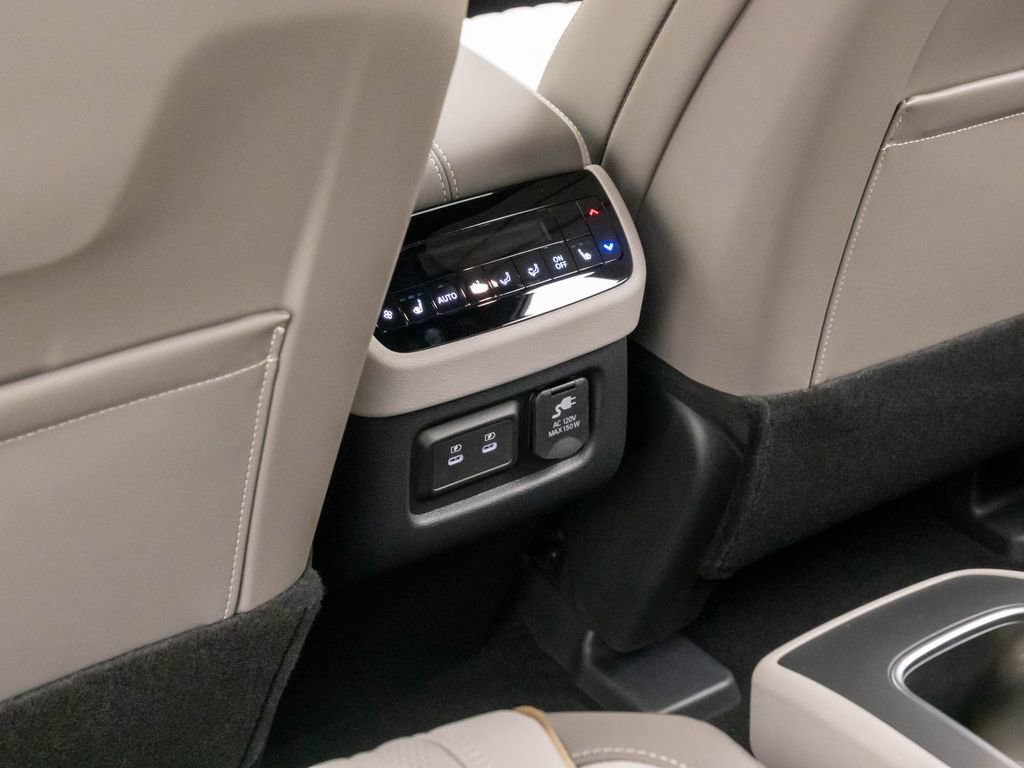 New 2026 INFINITI QX60 Autograph image 18