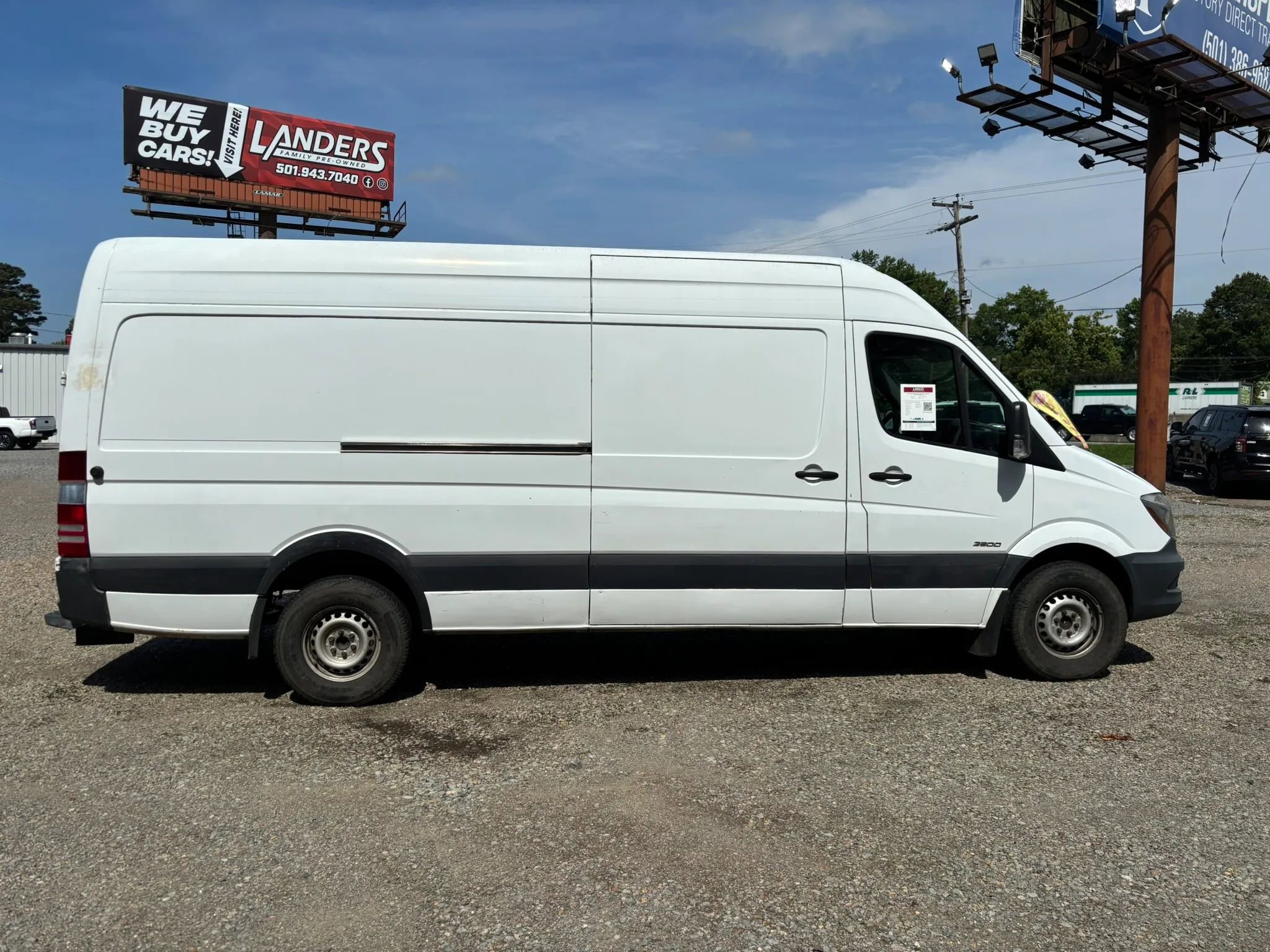 Used 2014 Freightliner Sprinter 2500 RWD image 7