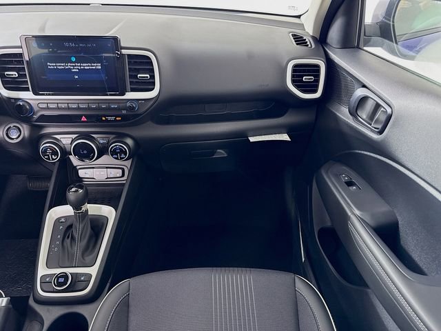 Used 2025 Hyundai Venue Limited FWD image 36