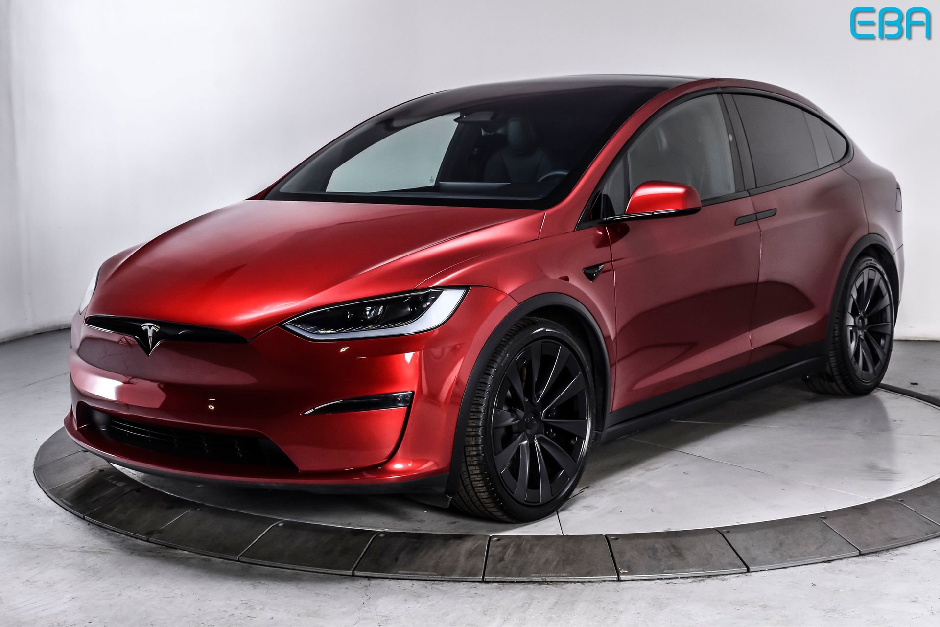 Used 2023 Tesla Model X image 2