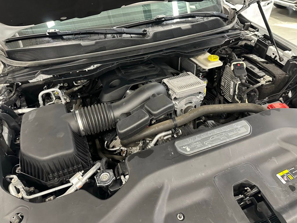 Used 2022 Jeep Wagoneer Series III w/ Premium Group I image 10