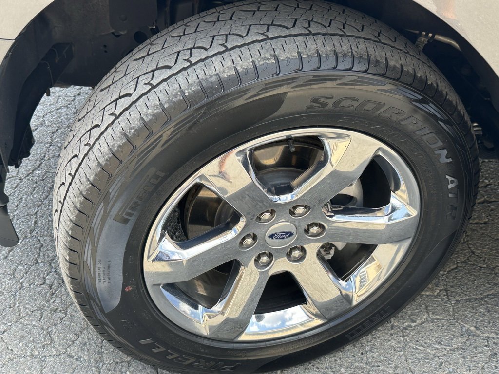 Used 2022 Ford F150 Lariat w/ Max Trailer Tow Package image 37