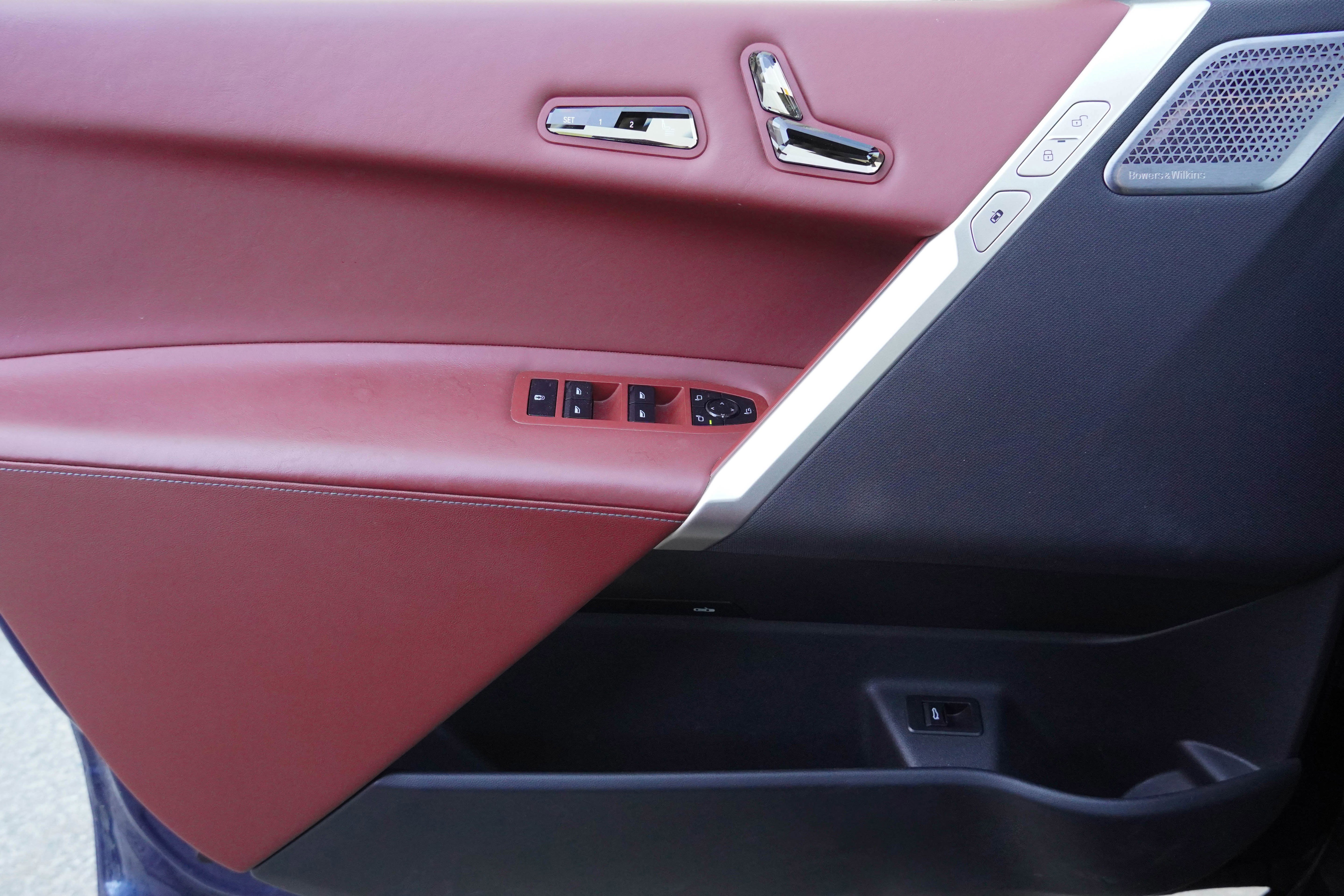 Certified 2023 BMW iX M60 w/ Executive Package AWD/4WD image 30