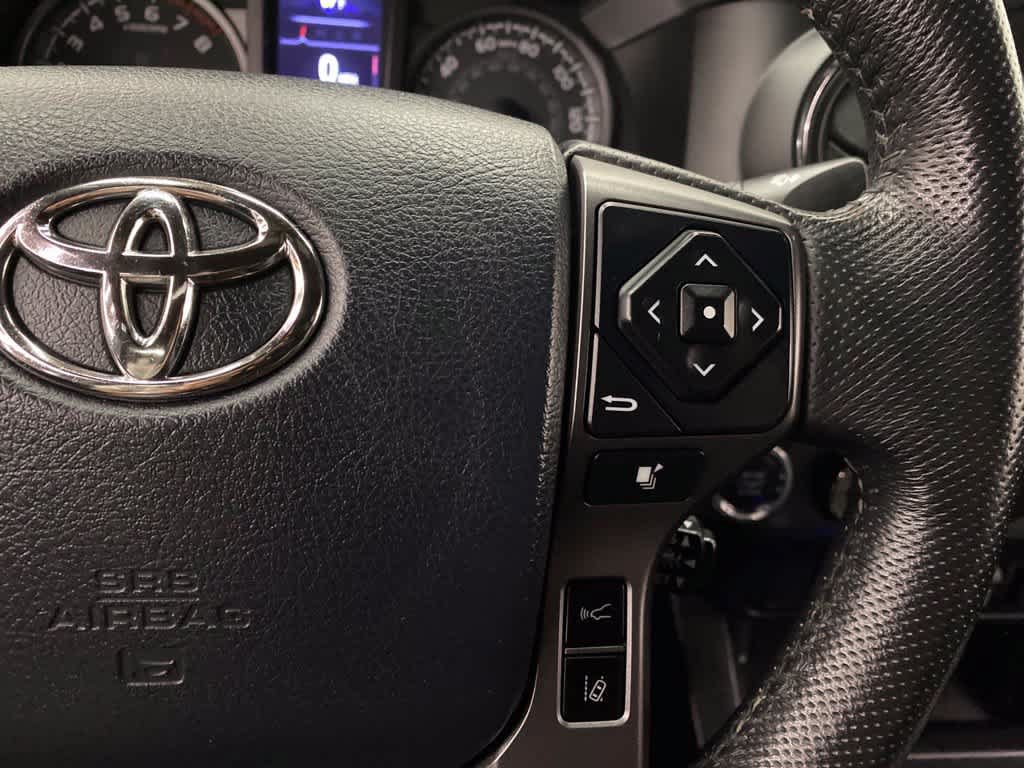 Used 2020 Toyota Tacoma TRD Off-Road AWD/4WD image 21