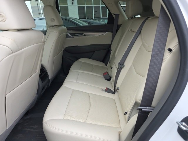 Used 2022 Cadillac XT5 Premium Luxury w/ Technology Package image 5