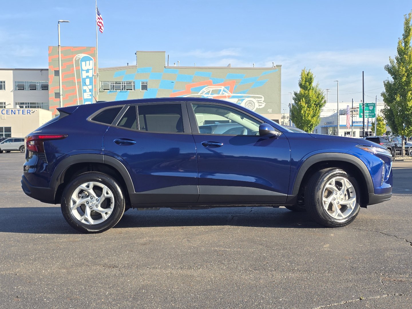 Used 2024 Chevrolet Trax LS w/ LS Convenience Package FWD image 22