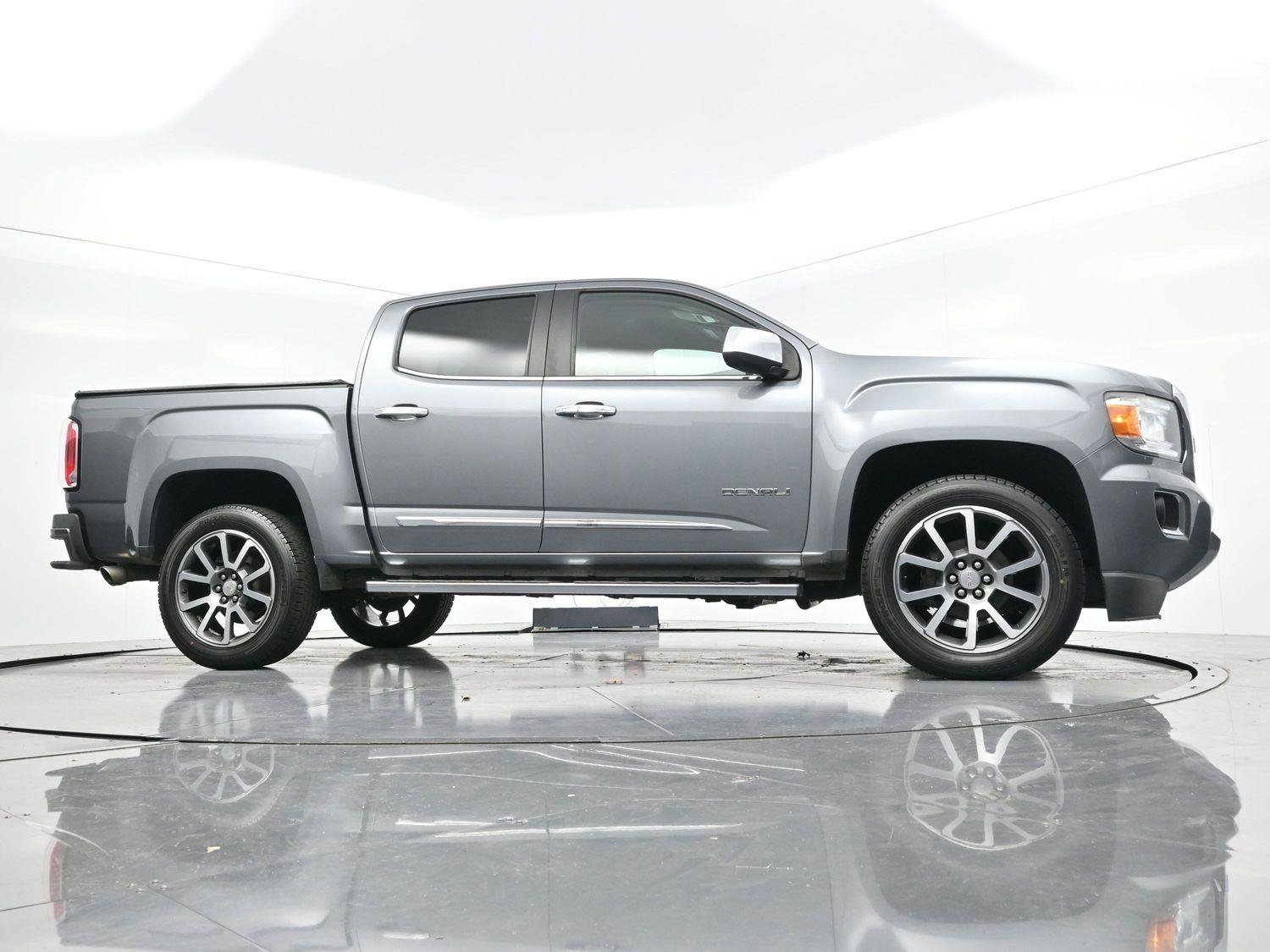 Used 2020 GMC Canyon Denali image 41
