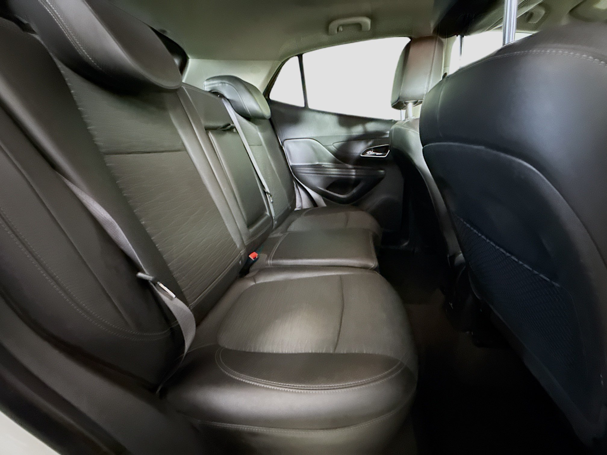 Used 2016 Buick Encore Convenience AWD/4WD image 27