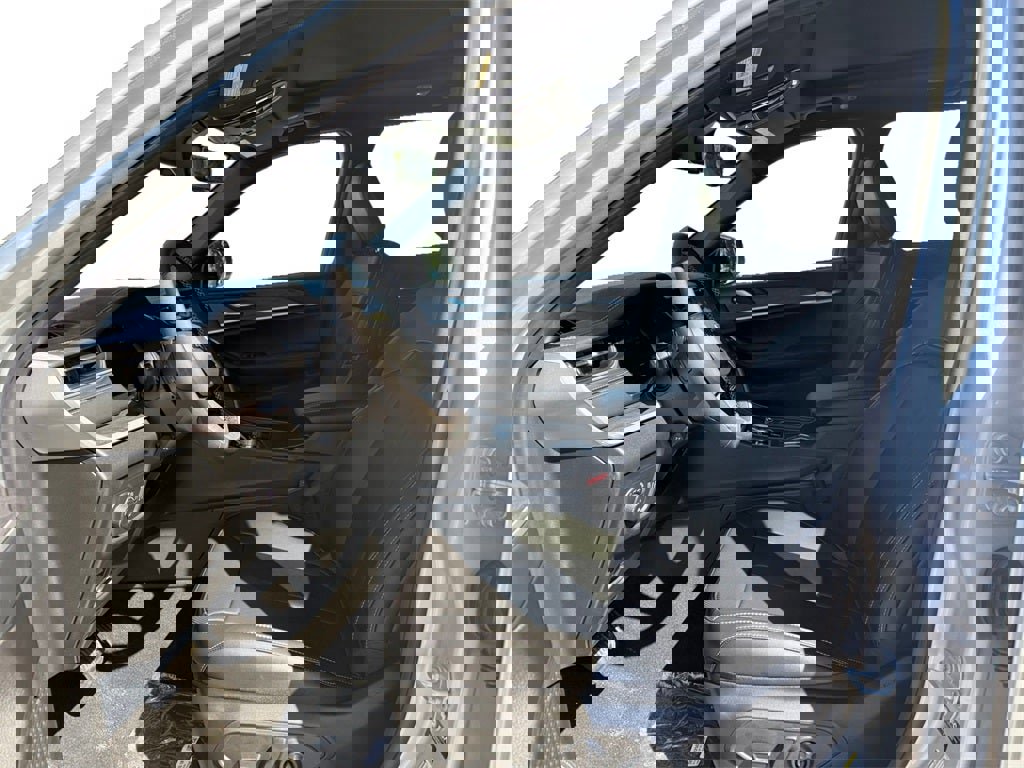 New 2025 Jeep Grand Cherokee Limited w/ Luxury Tech Group II image 9