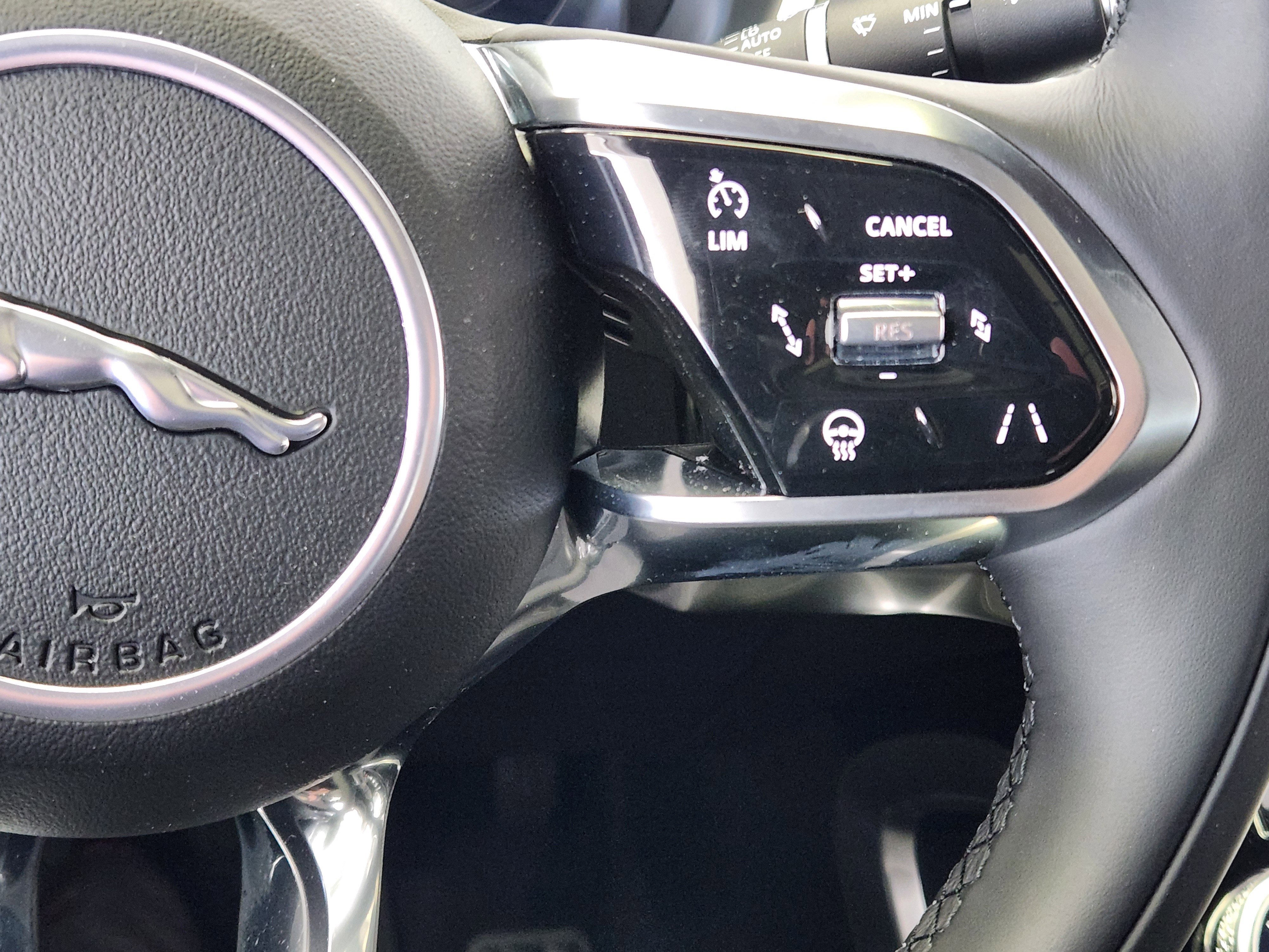 New 2024 Jaguar I-PACE R-Dynamic HSE image 30