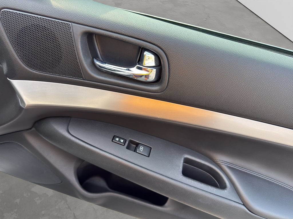 Used 2011 INFINITI G25 x w/ Moonroof Pkg AWD/4WD image 19