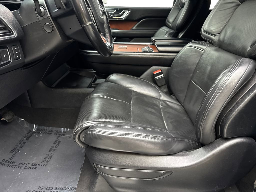 Used 2020 Lincoln Navigator Reserve image 26