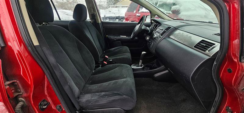 Used 2011 Nissan Versa 1.8 S image 13