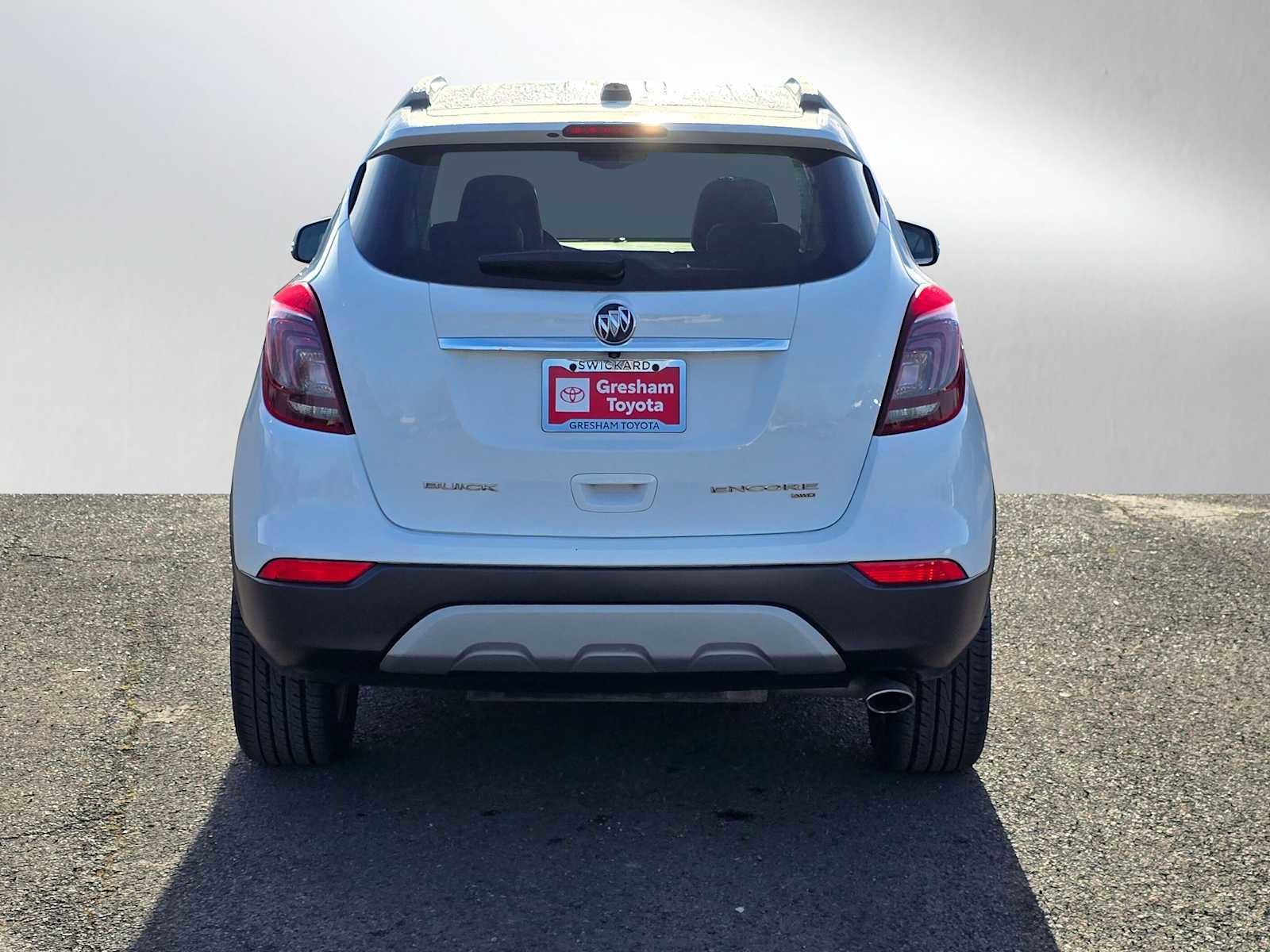 Used 2018 Buick Encore Essence image 5