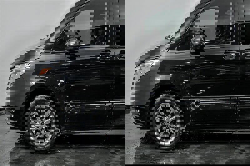 Used 2016 Mercedes-Benz Metris Passenger w/ Active Safety Plus Package image 6