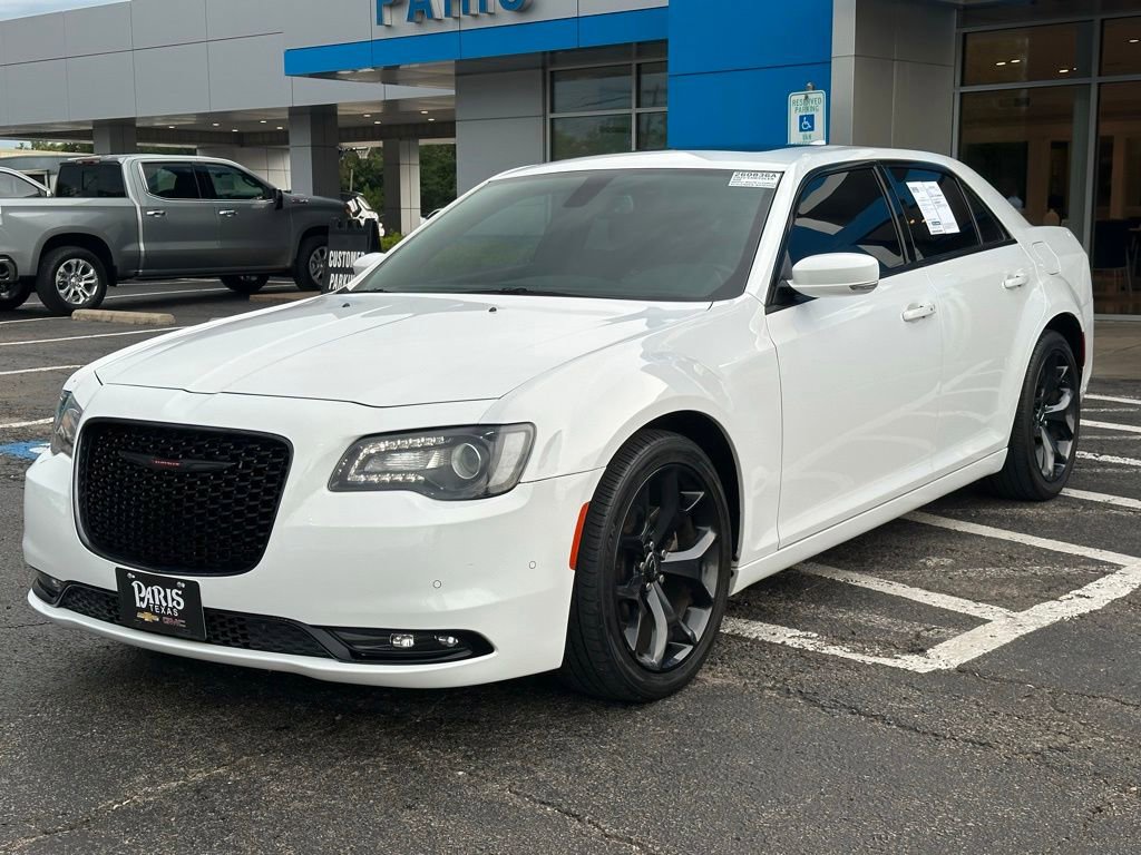 Used 2022 Chrysler 300 S RWD image 3