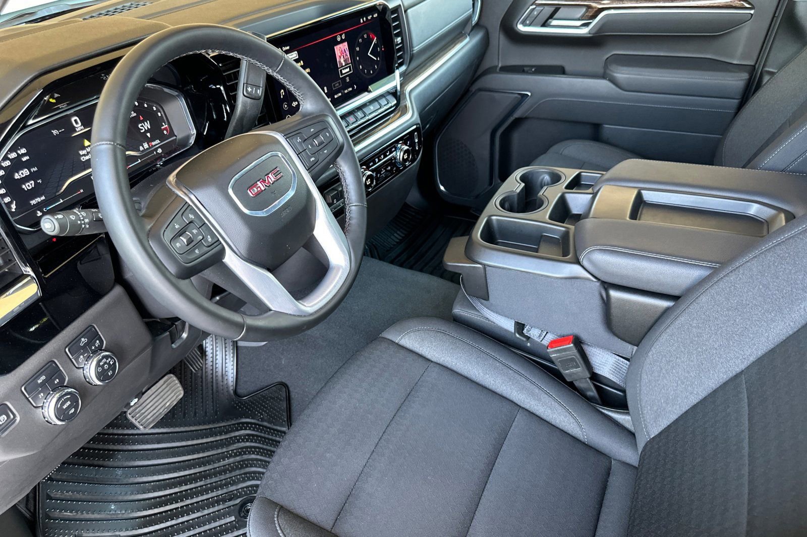 Certified 2025 GMC Sierra 1500 Elevation AWD/4WD image 10
