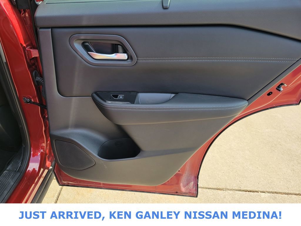 Certified 2024 Nissan Rogue SL w/ SL Premium Package image 20