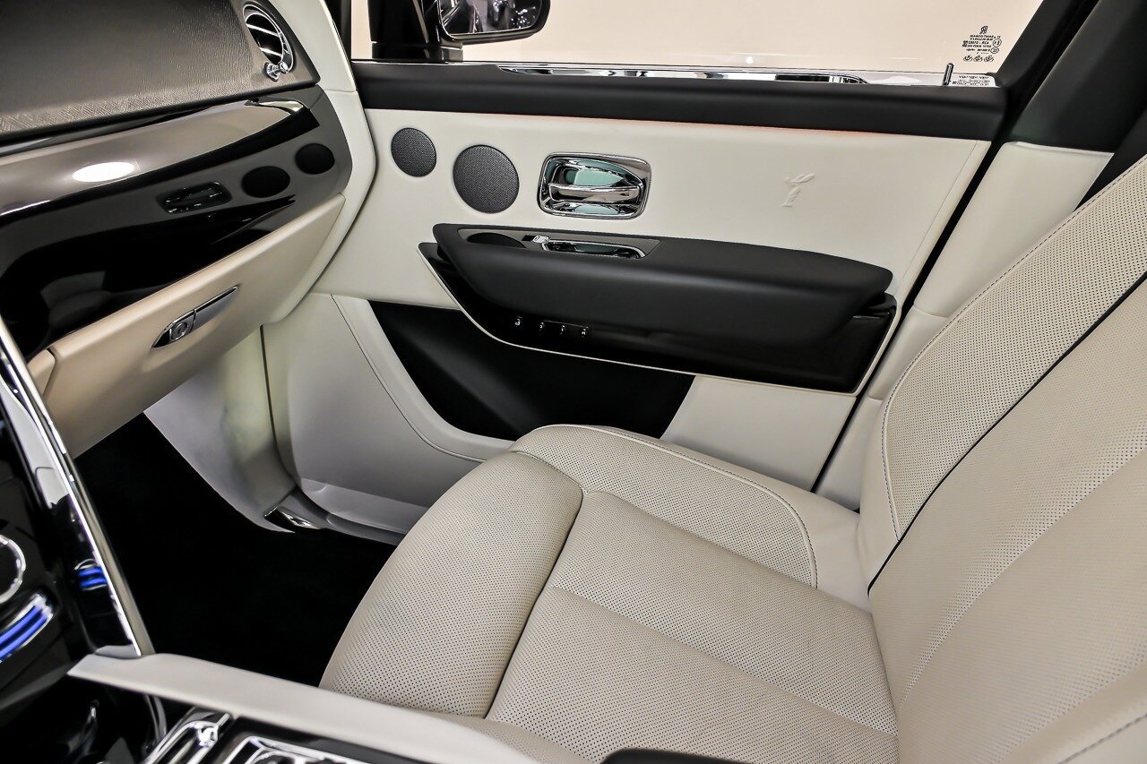 Used 2021 Rolls-Royce Cullinan AWD/4WD image 42