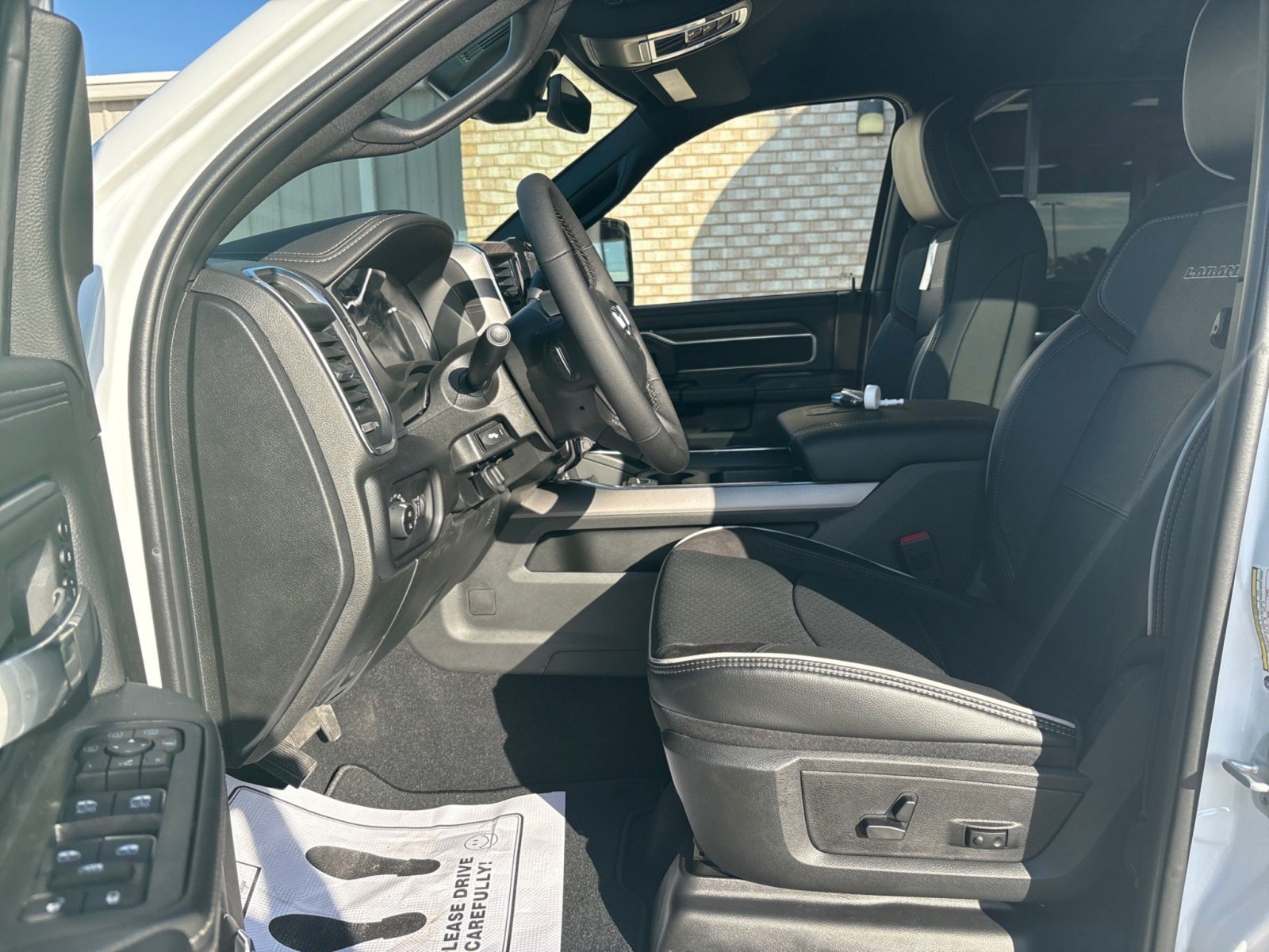 New 2027 RAM 2500 Laramie AWD/4WD image 4