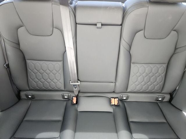 New 2026 Volvo XC60 T8 Plus w/ Climate Package AWD/4WD image 14