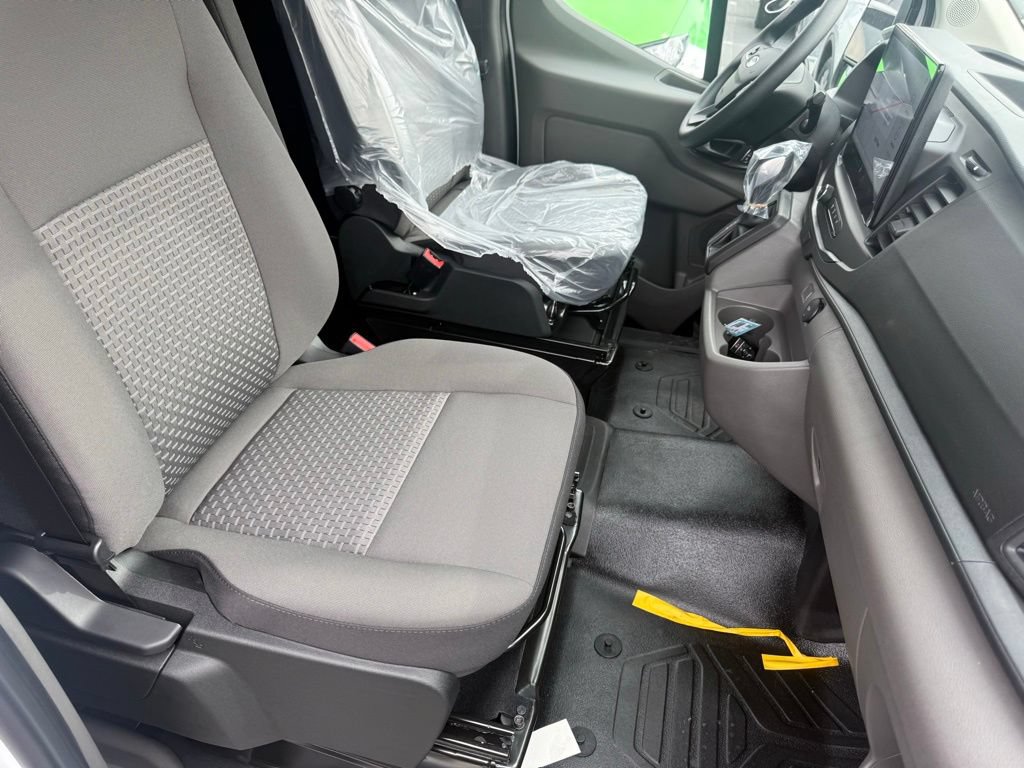 New 2026 Ford Transit 250 Low Roof w/ Load Area Protection Package RWD image 55