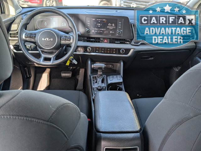 Used 2025 Kia Sportage LX FWD image 15