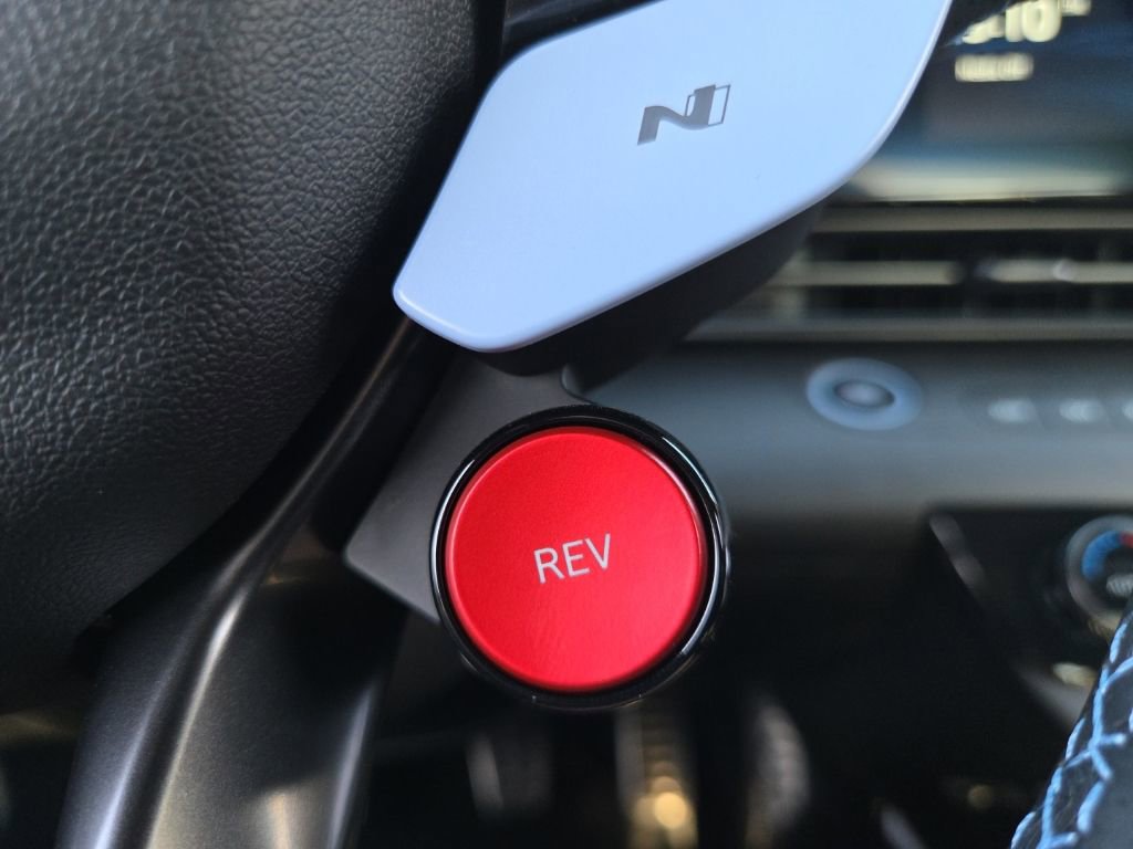 New 2025 Hyundai Elantra N image 31