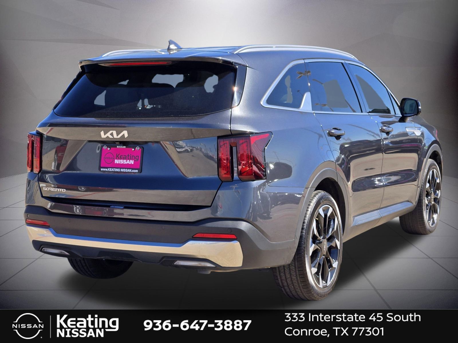 Used 2024 Kia Sorento EX image 3