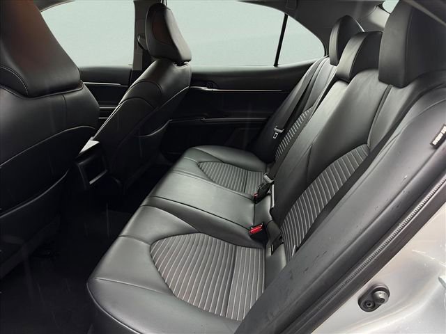 Used 2023 Toyota Camry SE image 11