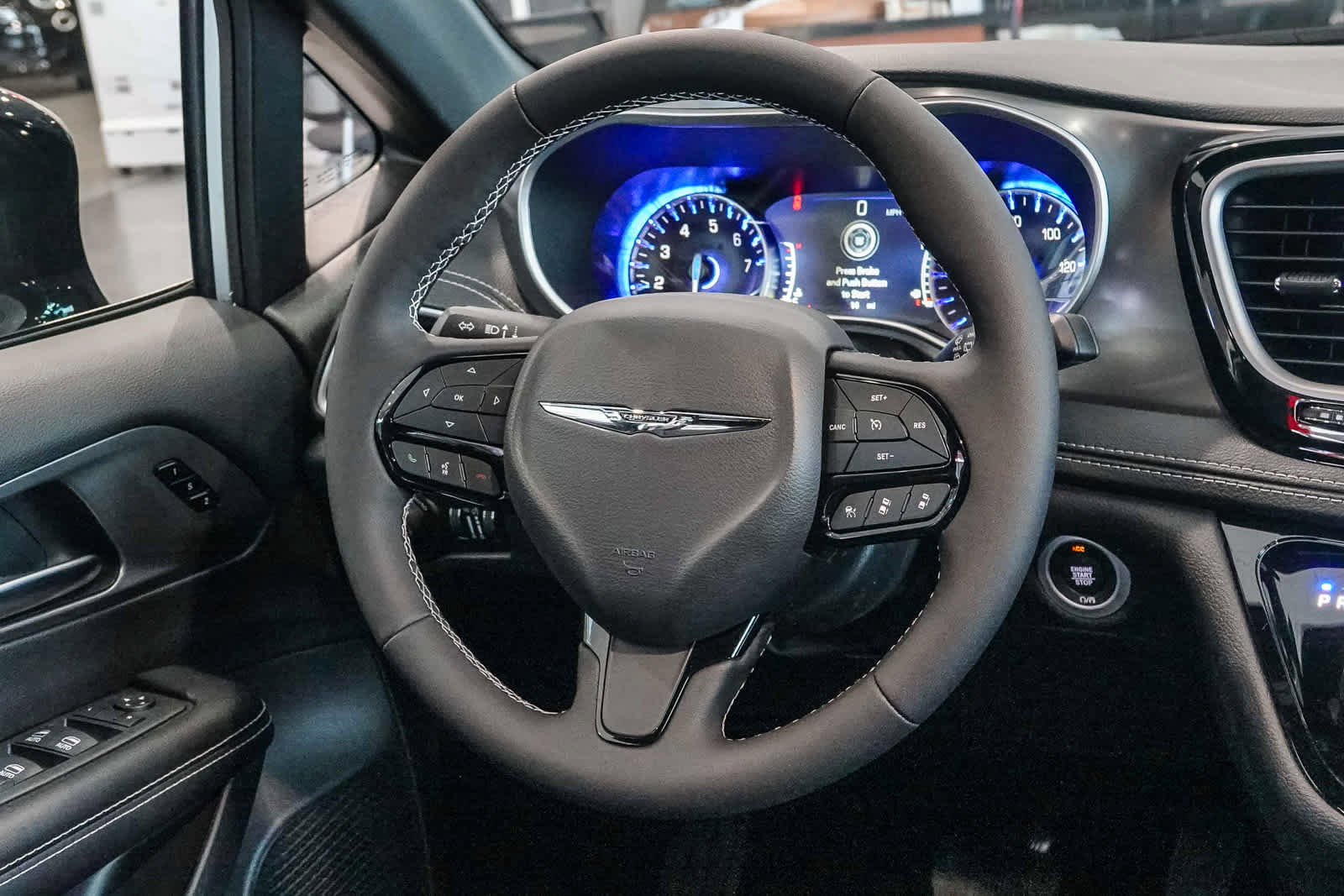 New 2026 Chrysler Pacifica Select image 14